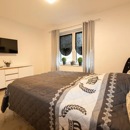 211 Bella Apartment
